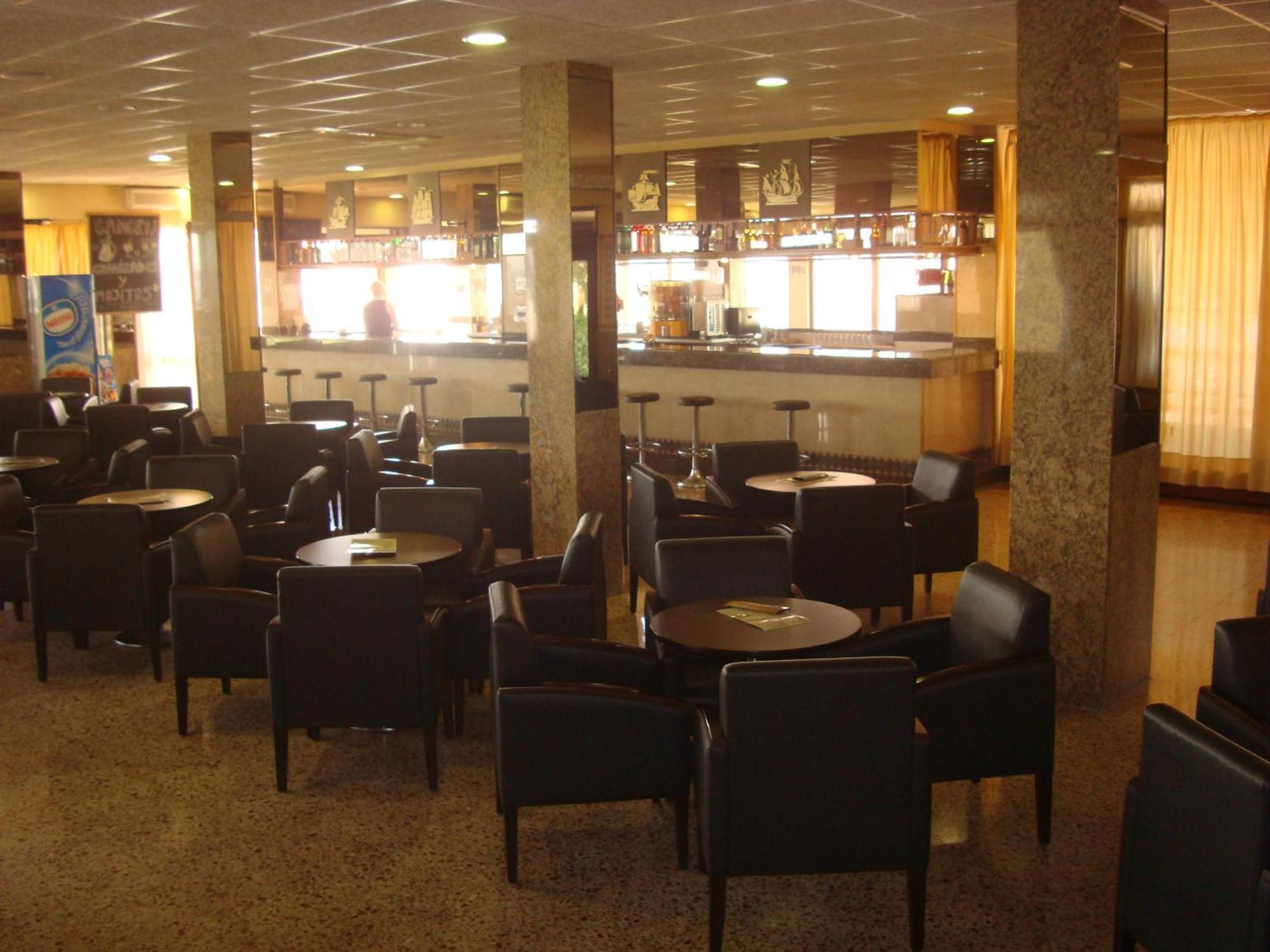 Hotel Univers Roses